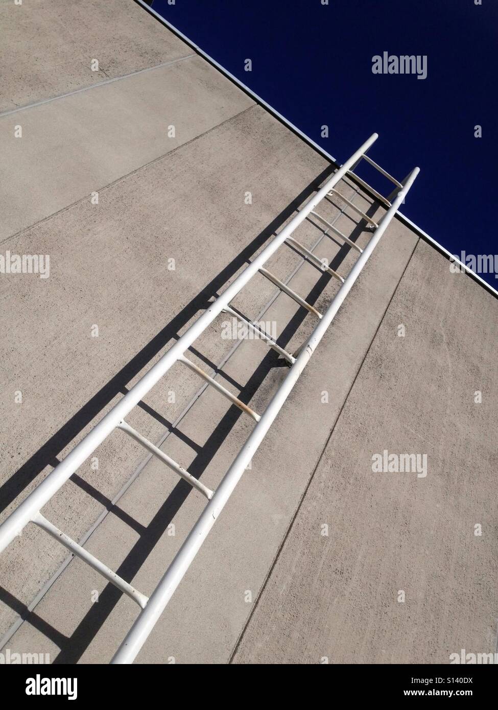 Leitern - Smartphone-aufgenommenes Stockfoto