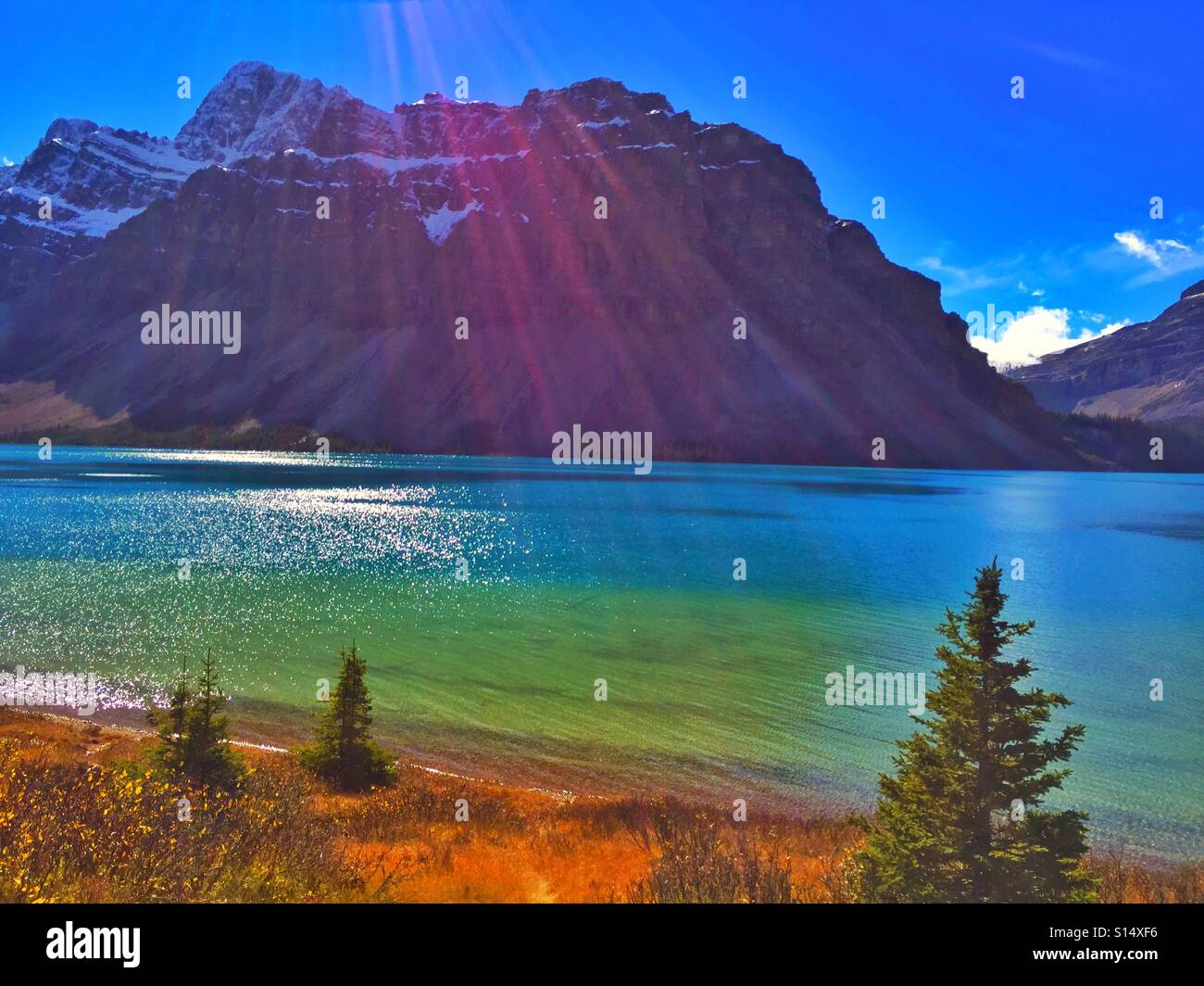 Bow Lake, Banff Nationalpark, Alberta, Kanada - Smartphone-aufgenommenes Stockfoto