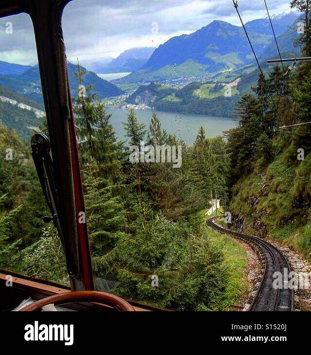 Zahnrad Zug in der Schweiz. Stockfoto