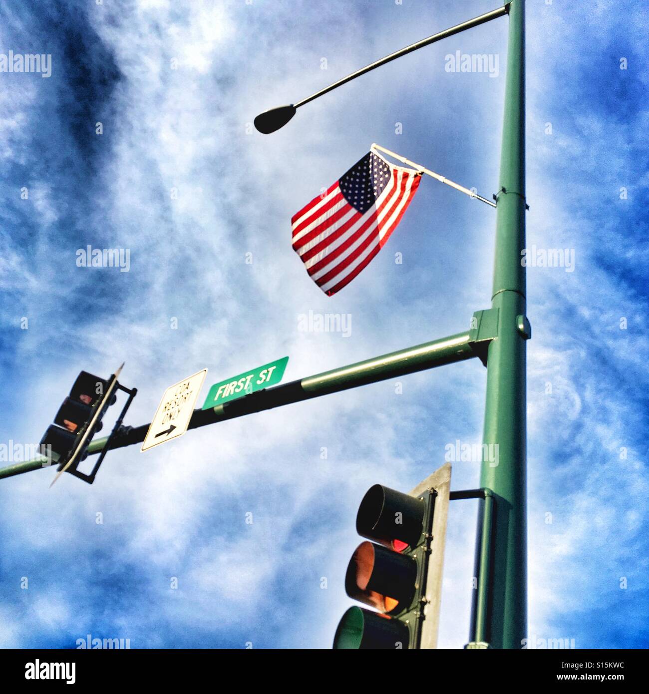 Straßenlaterne mit US-Flagge Stockfoto