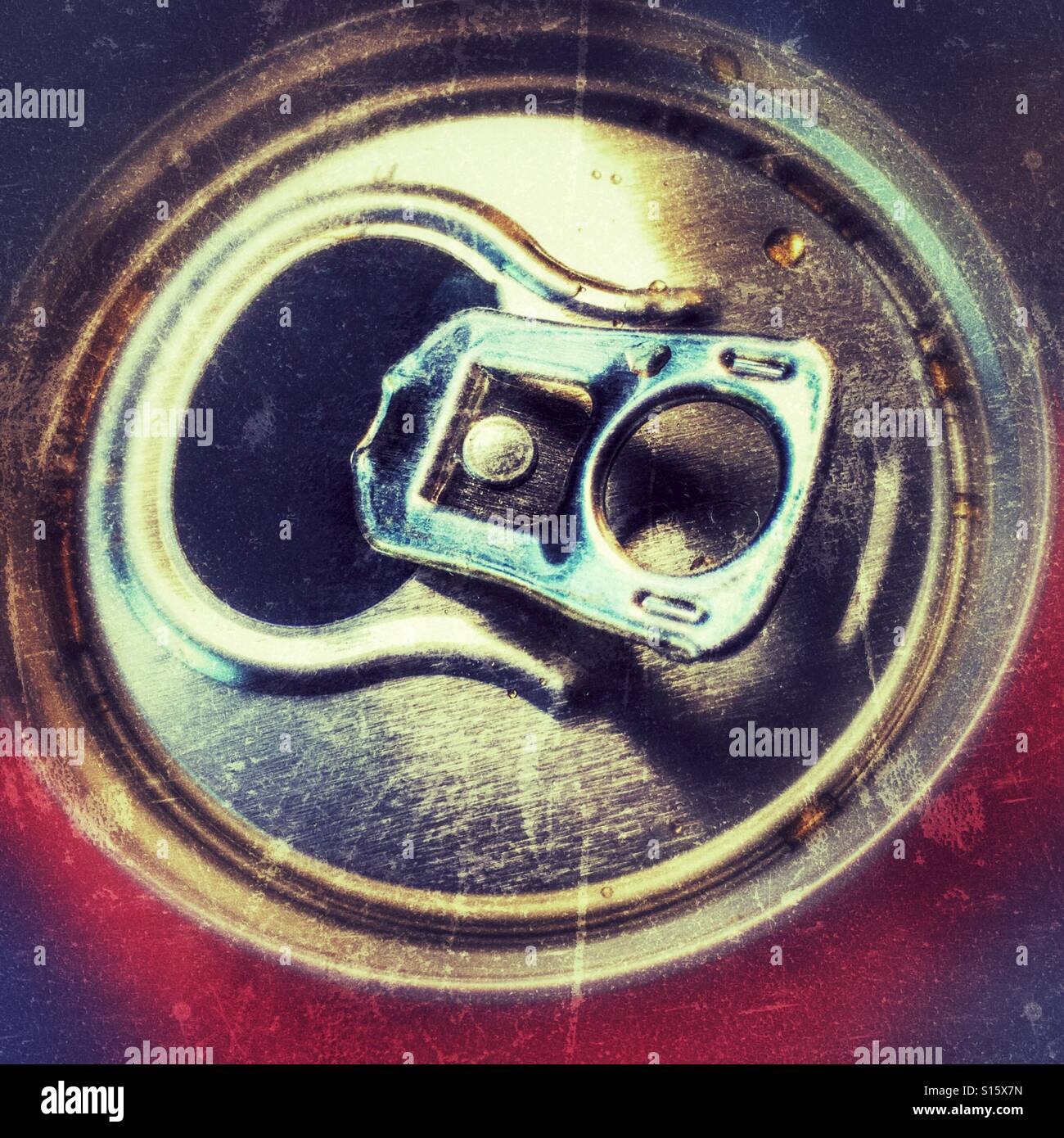 Oben auf ein Getränk kann, offen - Smartphone-aufgenommenes Stockfoto