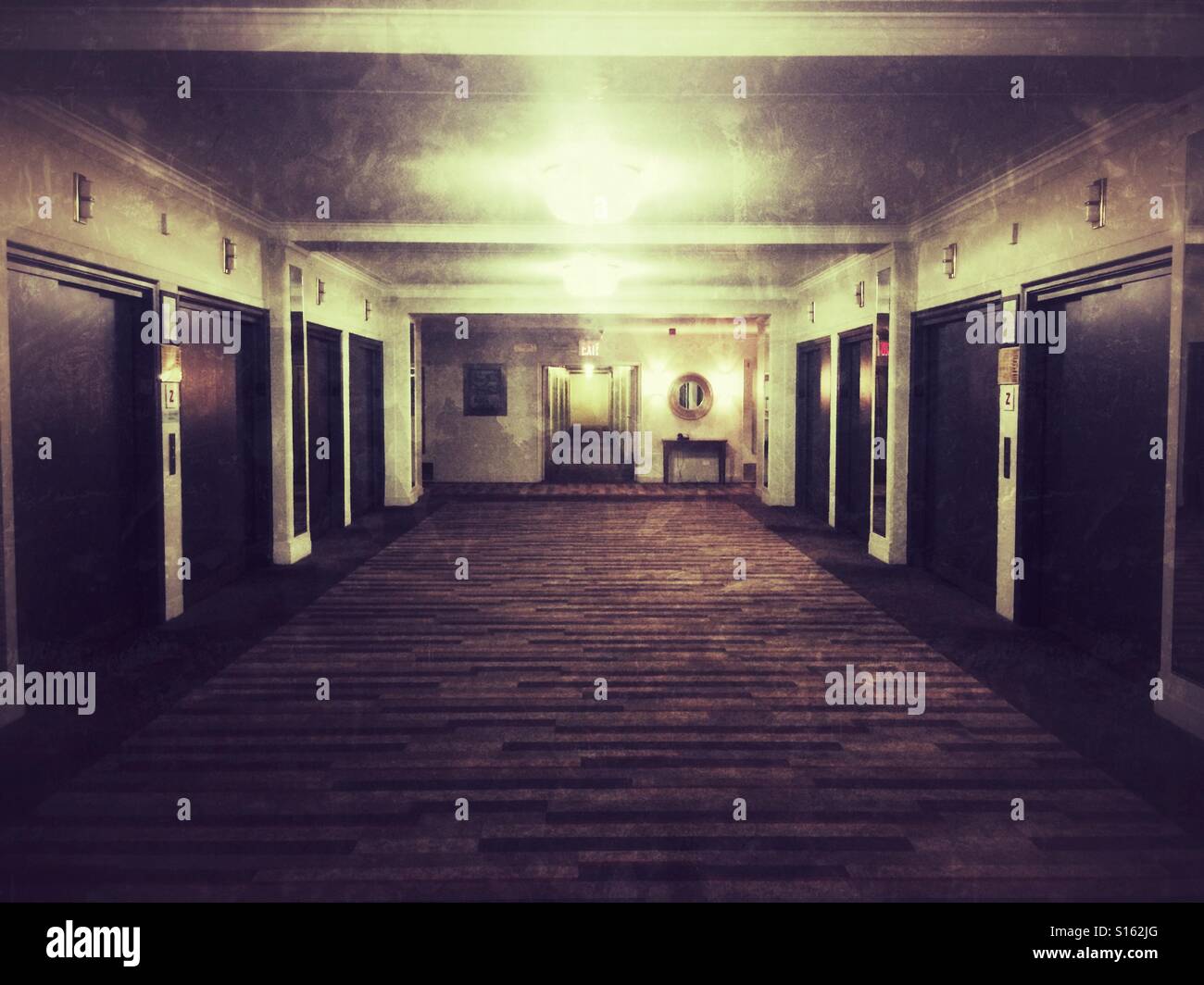 Pennsylvania Hotel Aufzug Lobby, New York City, Vereinigte Staaten von Amerika. - Smartphone-aufgenommenes Stockfoto