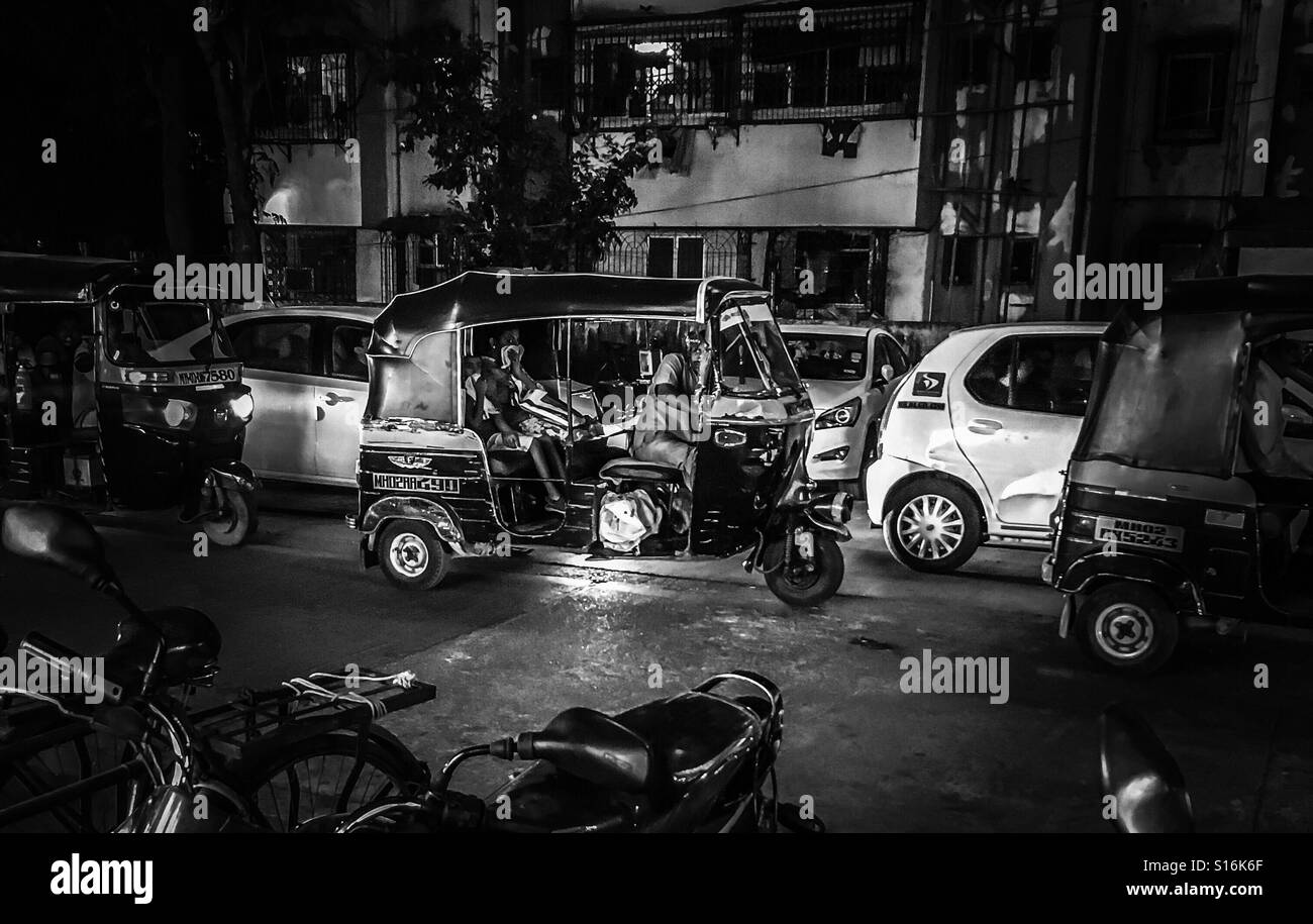 Nacht Leben Mumbai Autorikscha Reisen, Mutter und Sohn Stockfoto