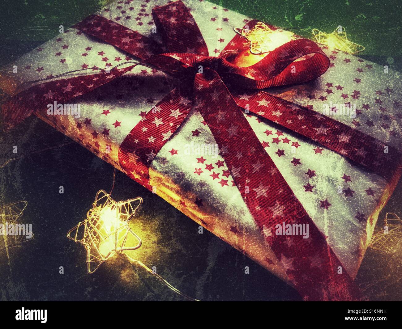 Weihnachtsgeschenk - Smartphone-aufgenommenes Stockfoto