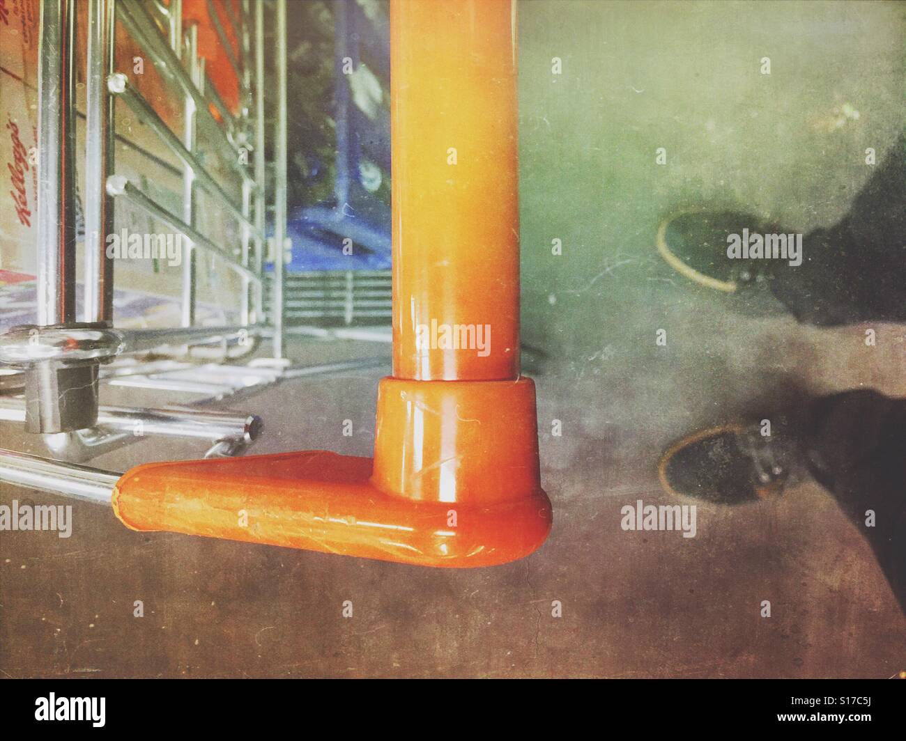 Einkaufen gegangen - Smartphone-aufgenommenes Stockfoto