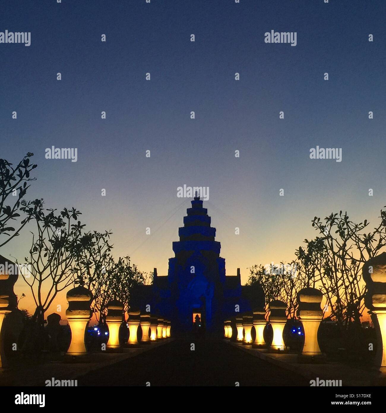 Die Twilight-Szene der Replik alten Khmer-Tempel, Prasat Hin Phanom Rung Schloss Donner, Buriram Provinz in Thailand Stockfoto