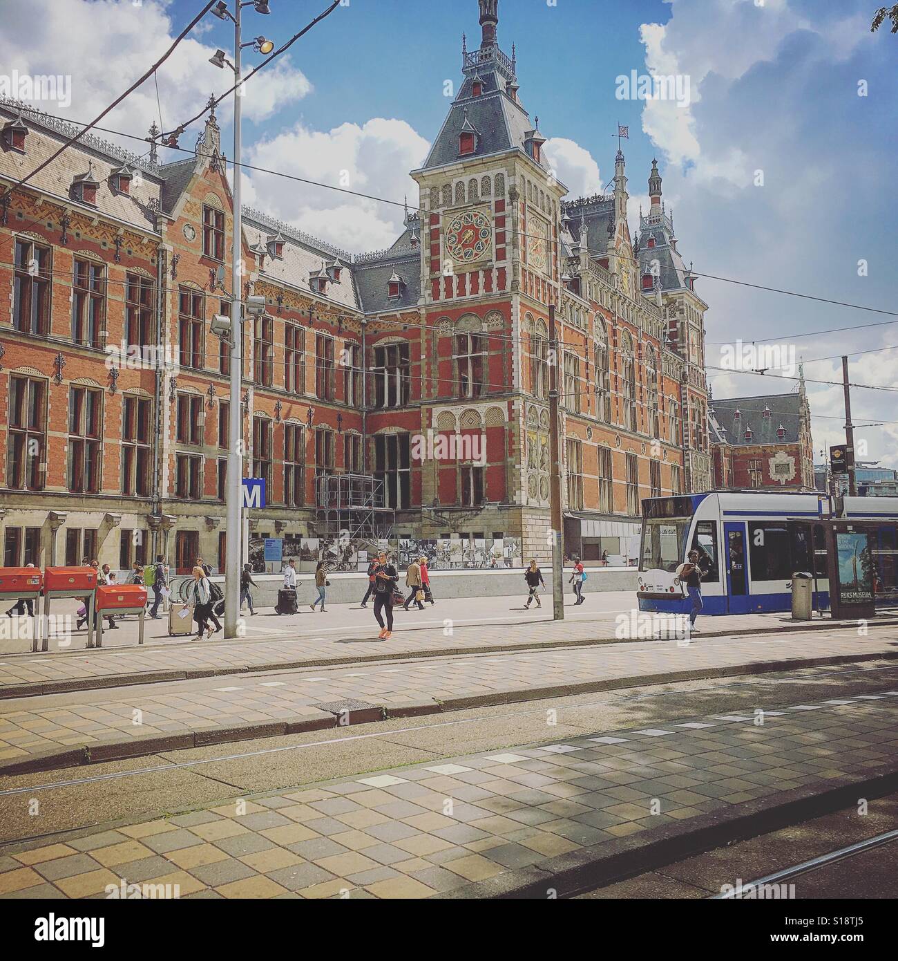 Hauptbahnhof Amsterdam - Smartphone-aufgenommenes Stockfoto