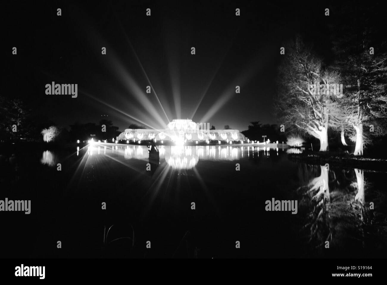 Nachtlichter in Kew Gardens Stockfoto