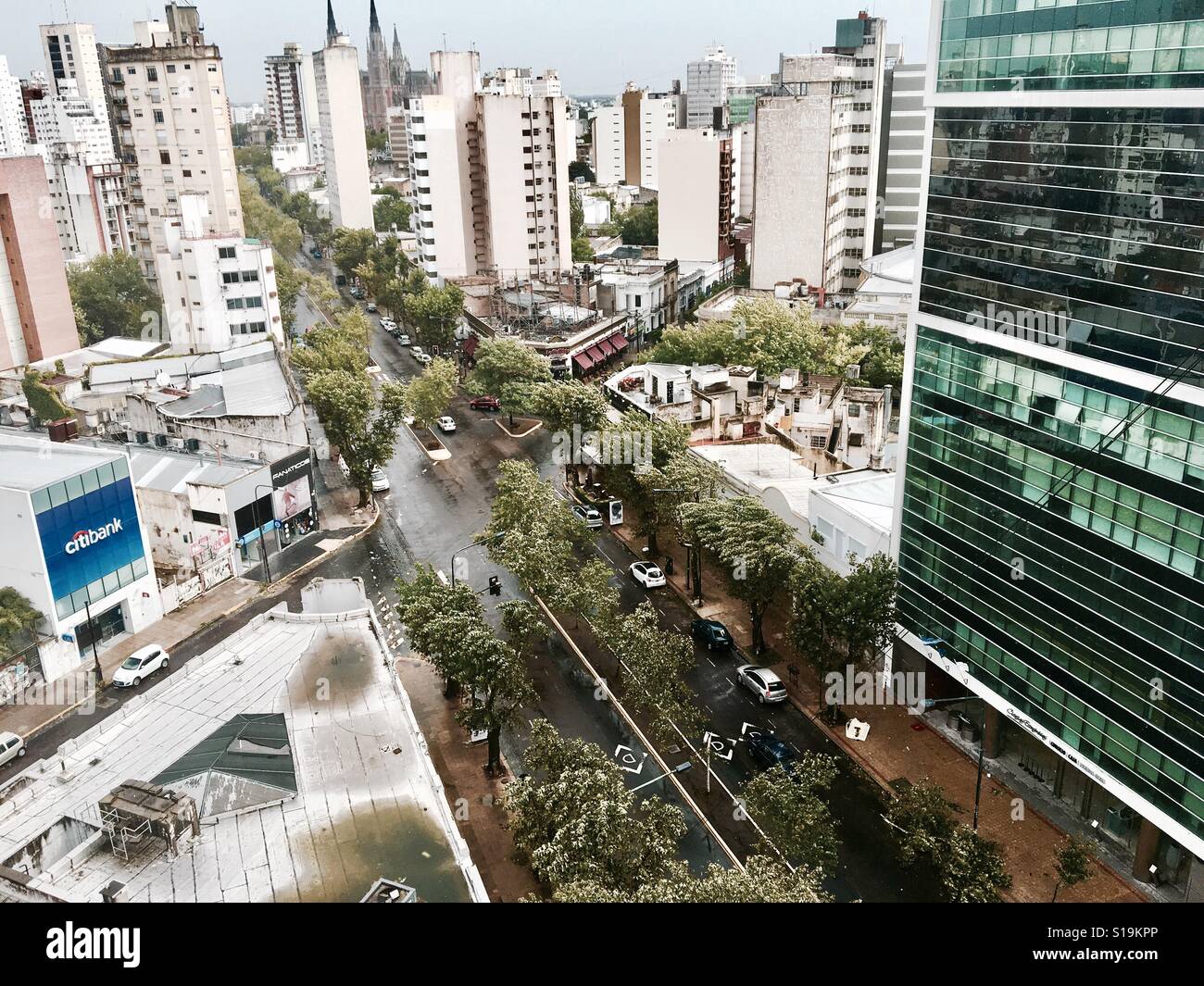 Ansicht der Stadt von La Plata nach dem Sturm - Smartphone-aufgenommenes Stockfoto