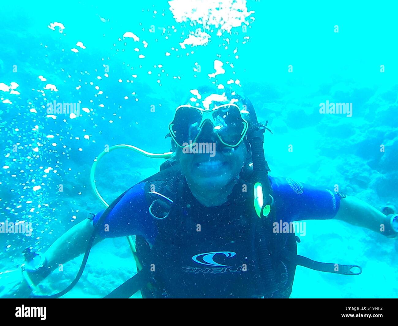 Unterwasser-Kamera Lächeln Stockfoto