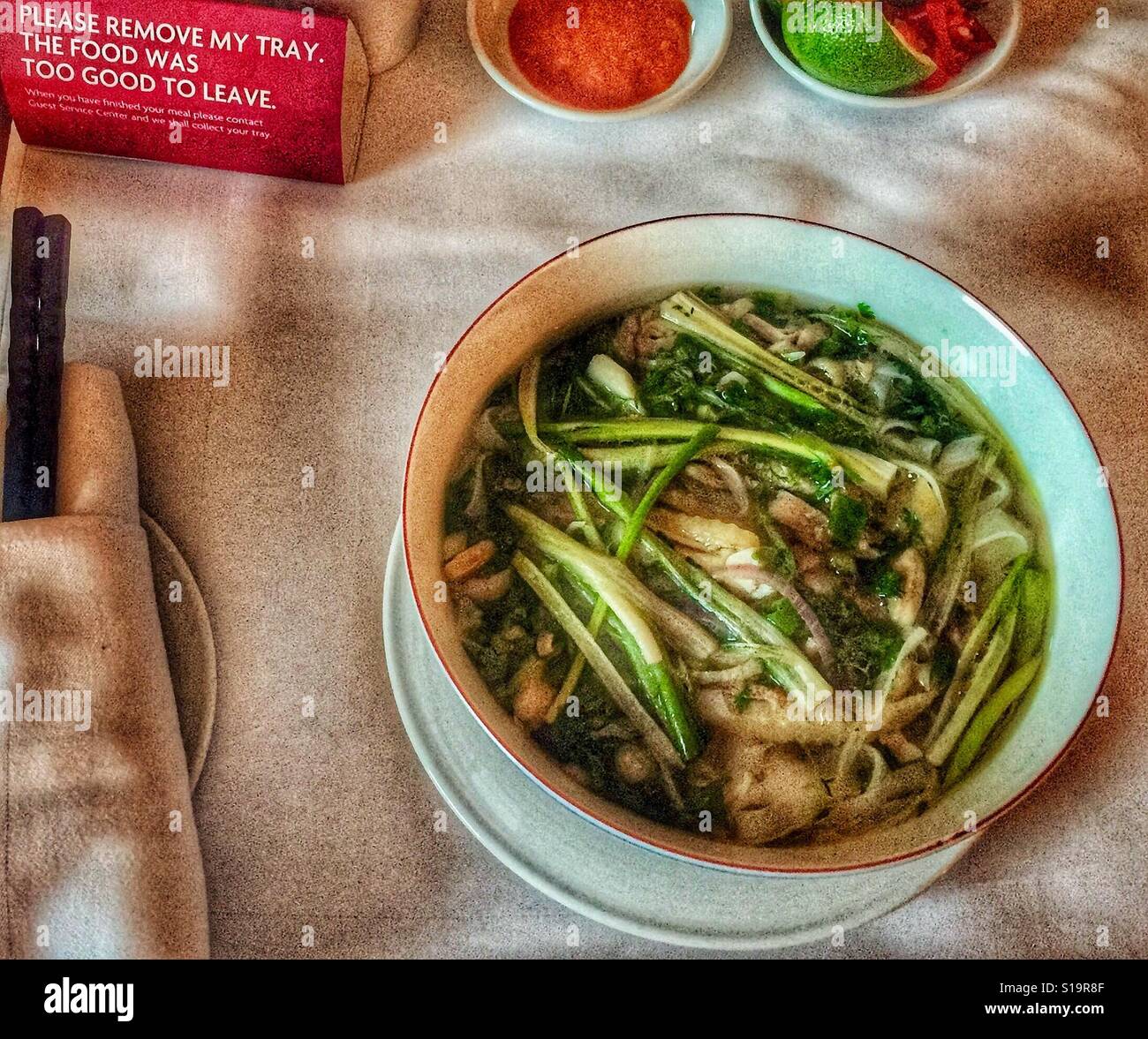 Pho, typisch vietnamesische Nudelsuppe Stockfoto