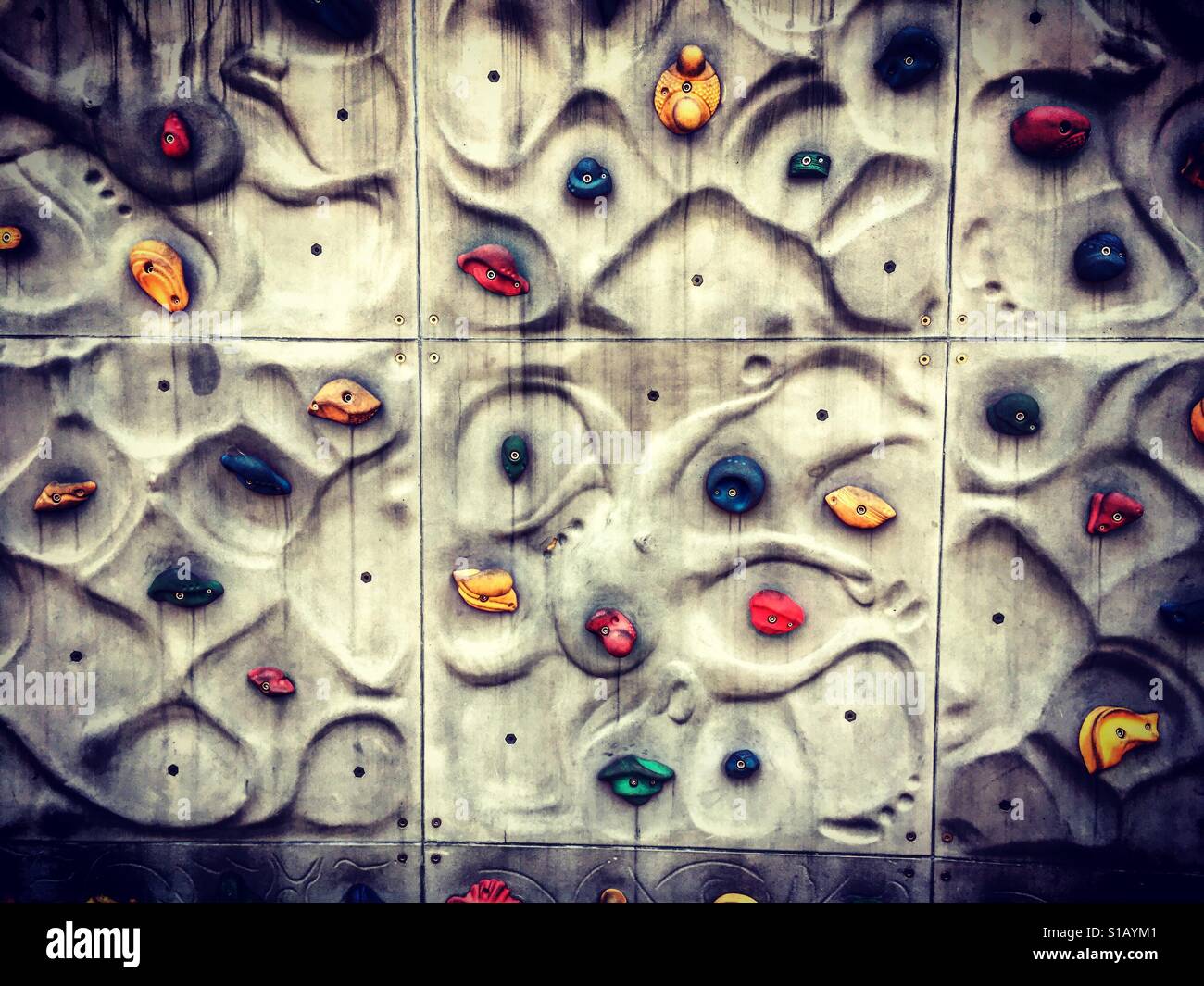 Kletterwand - Smartphone-aufgenommenes Stockfoto