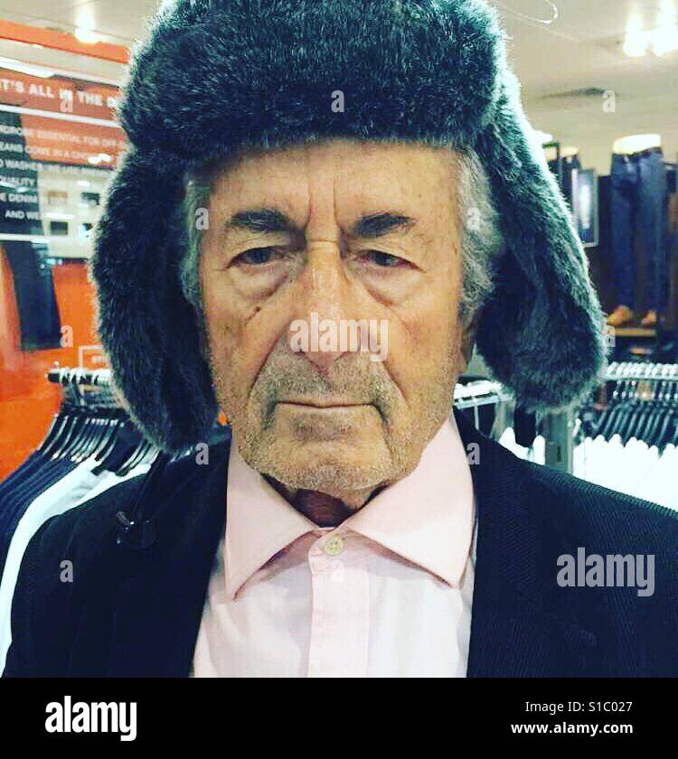 Alter Mann mit Hut Stockfoto