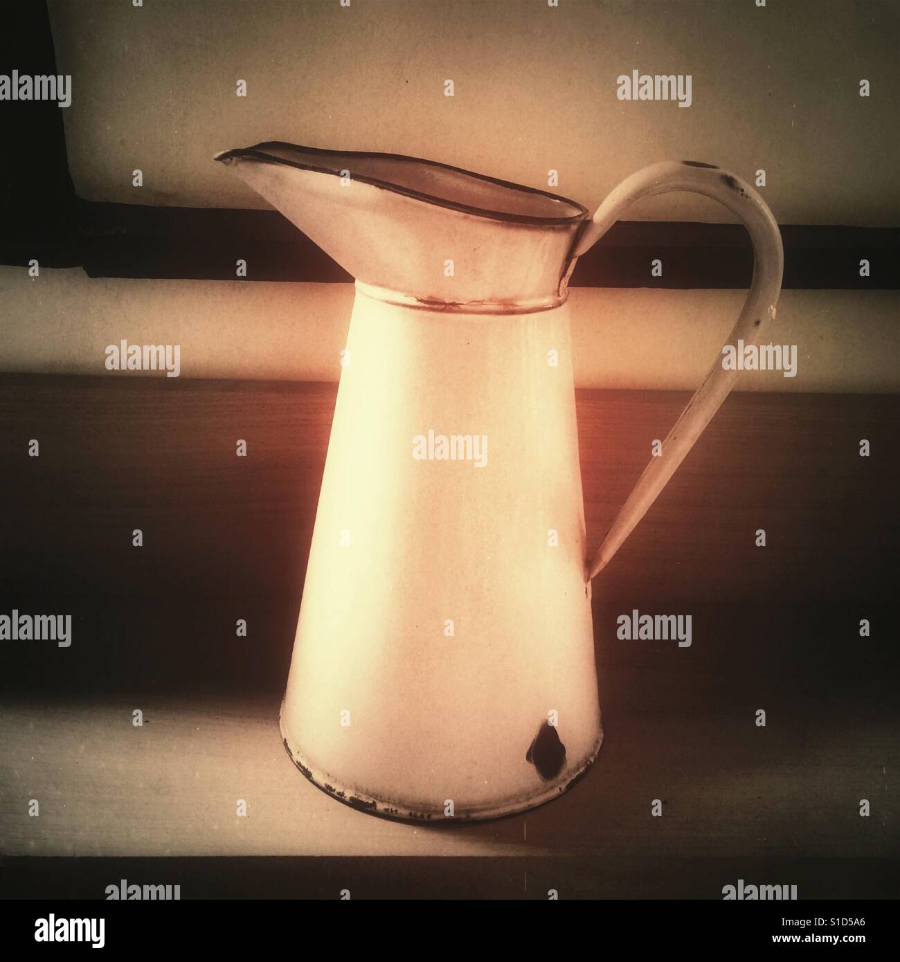 Altmodische Krug - Smartphone-aufgenommenes Stockfoto