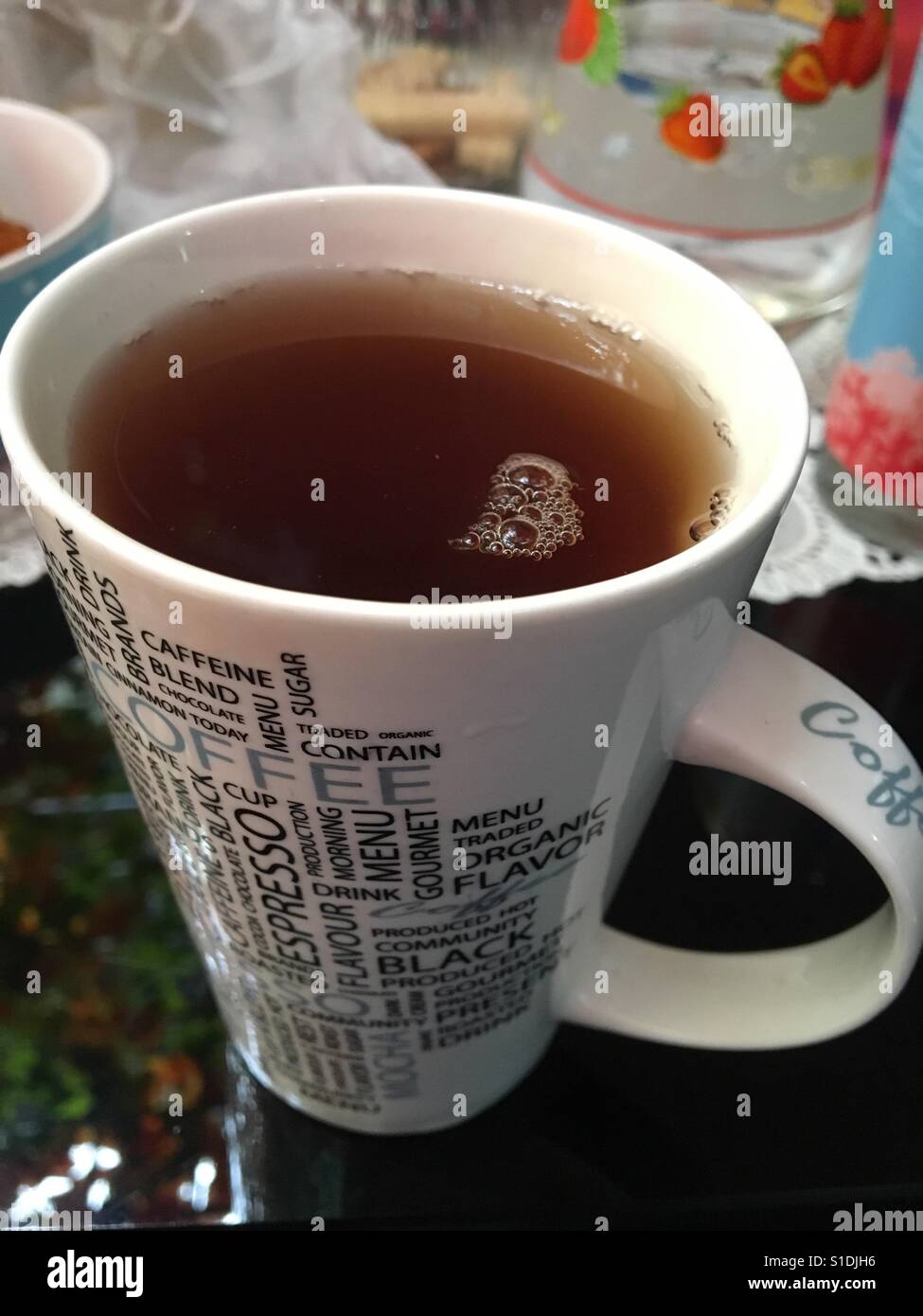 Goodmorning mit heißem Tee Stockfoto