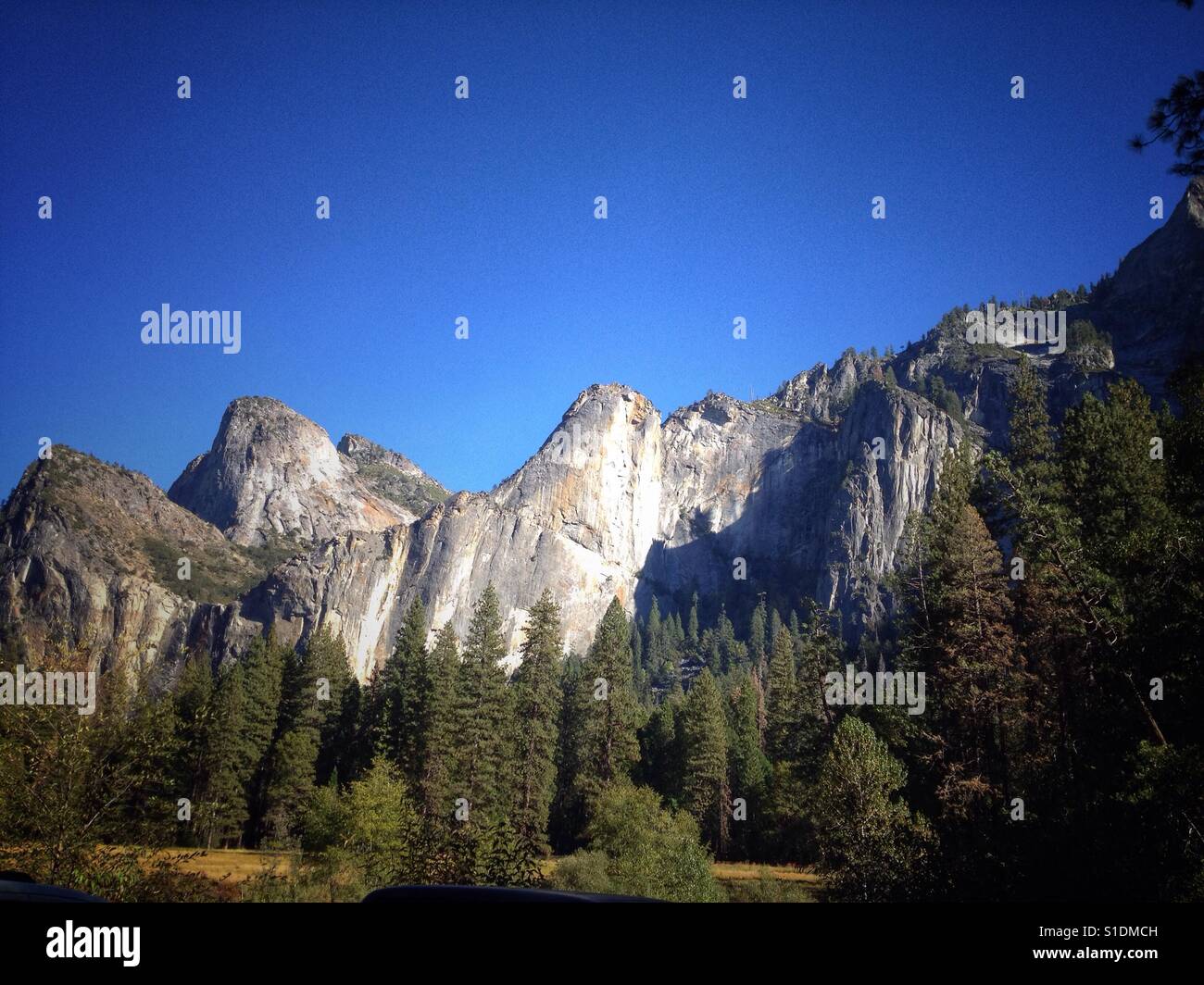 Anzeigen von Bridal Veil Falls vom Yosemite Valley im Yosemite National Park in der Sierra Berge von Kalifornien. Stockfoto