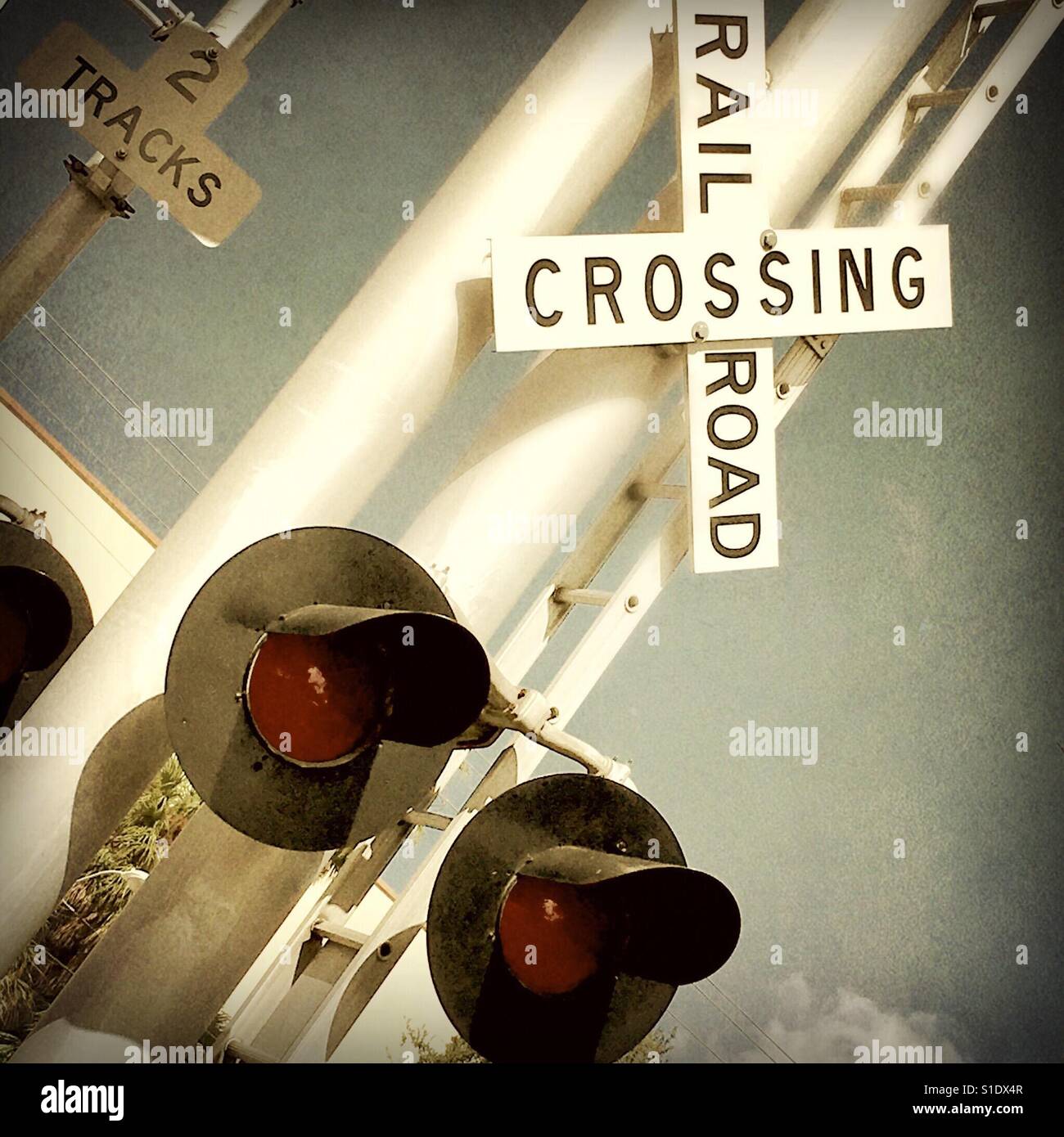 Bahnübergang - Smartphone-aufgenommenes Stockfoto