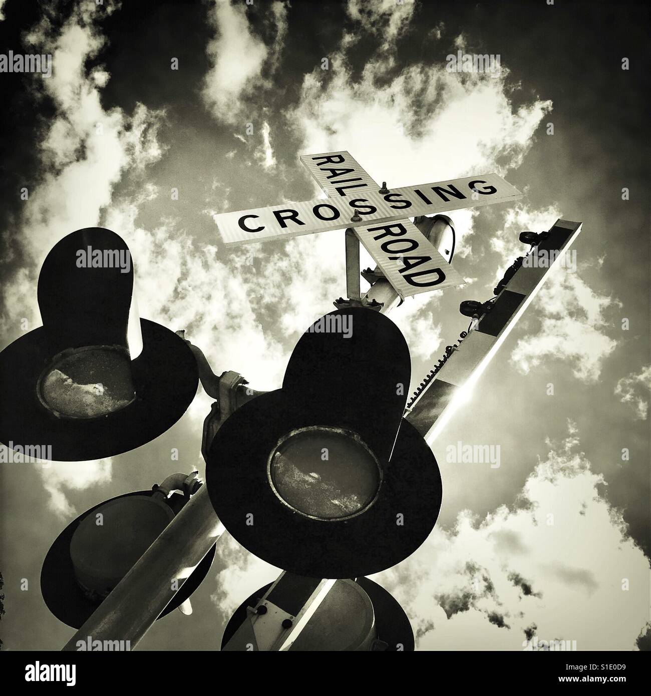 Bahnübergang - Smartphone-aufgenommenes Stockfoto