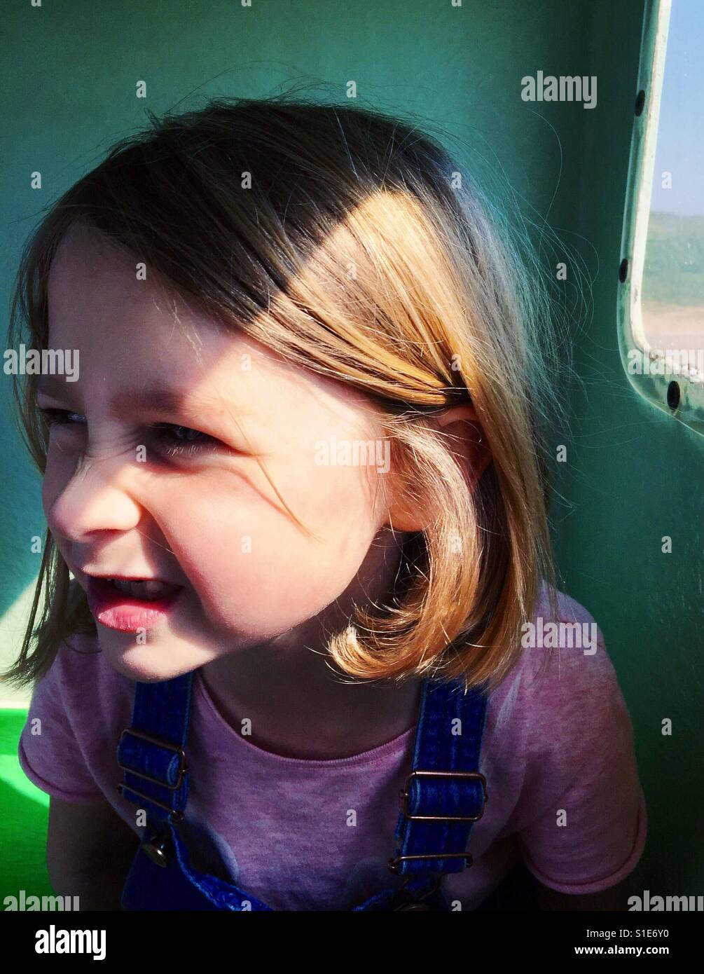 Ein Gesicht ziehen Stockfoto