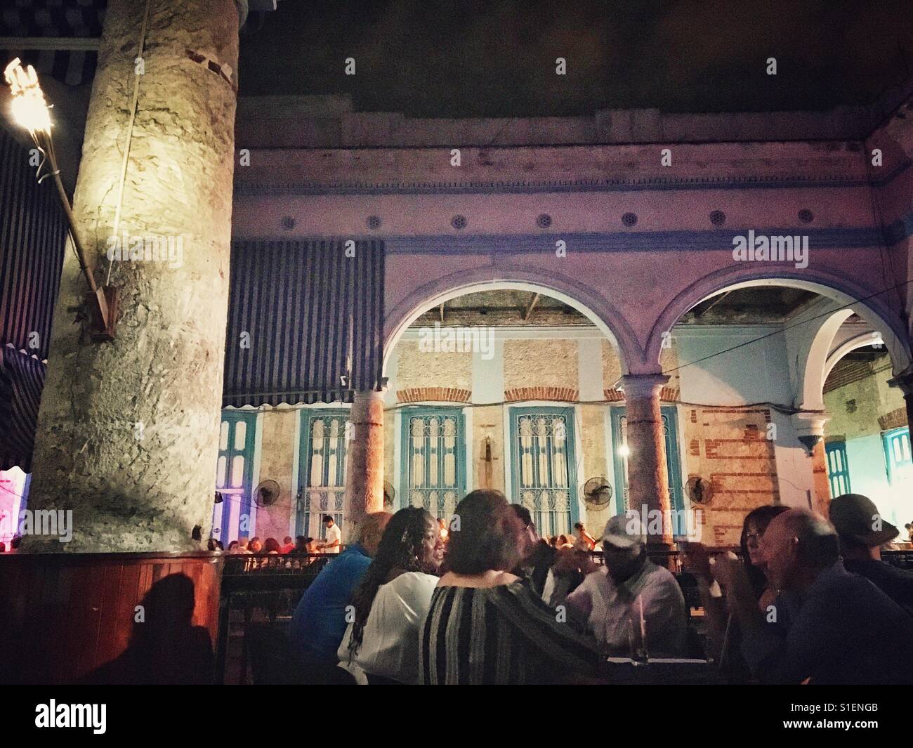 Rosalia de Castro Bar - Smartphone-aufgenommenes Stockfoto