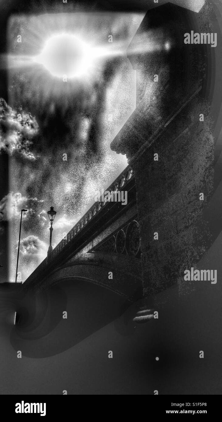 Straßenlaterne auf Brücke - Smartphone-aufgenommenes Stockfoto