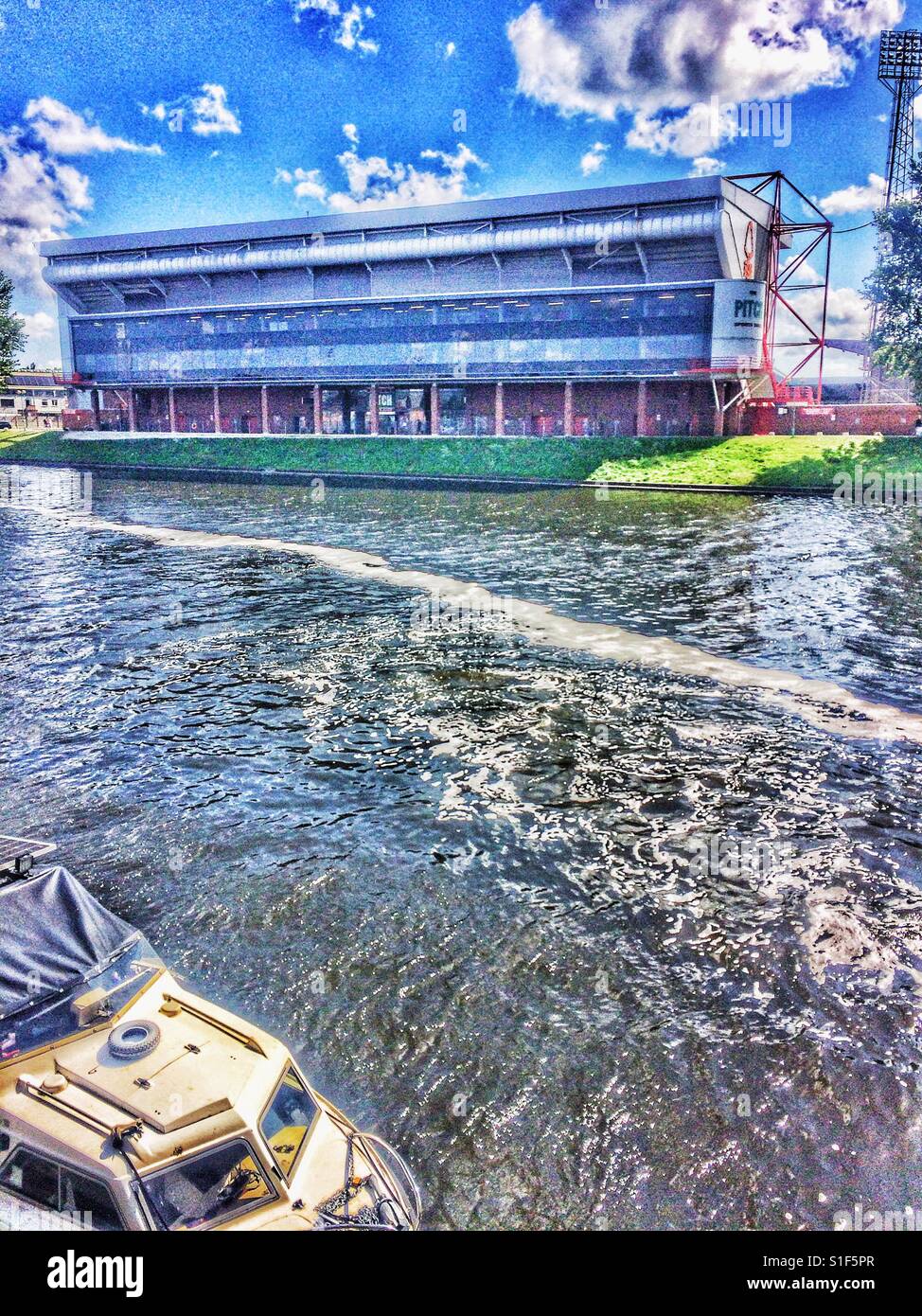 Fluss Trent und Nottingham Wald Boden, Nottingham East Midlands, England - Smartphone-aufgenommenes Stockfoto
