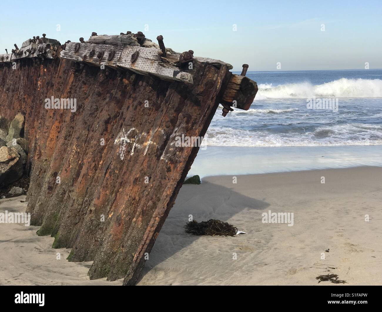 California Beach Wrack. Ozean-Wellen-Hintergrund Stockfoto