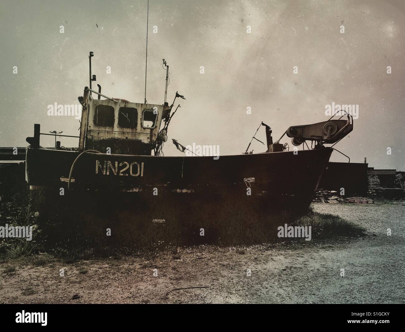 Boot am Ufer des Hastings East Sussex - Smartphone-aufgenommenes Stockfoto