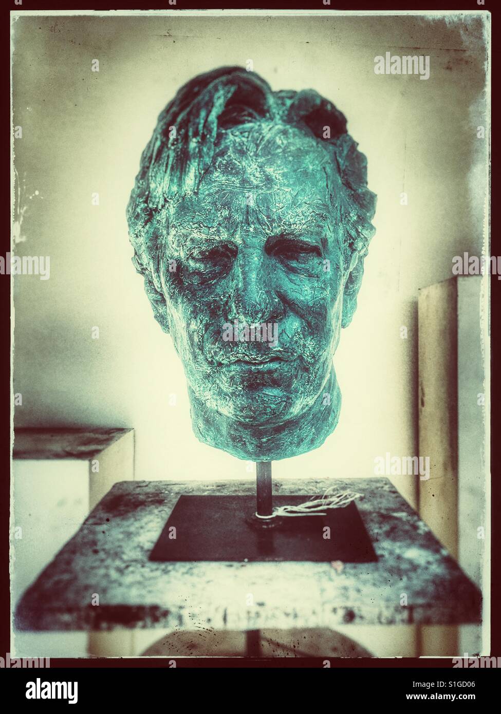 Skulptur von Stephen Hicklin, Saxmundham, Suffolk, UK - Smartphone-aufgenommenes Stockfoto
