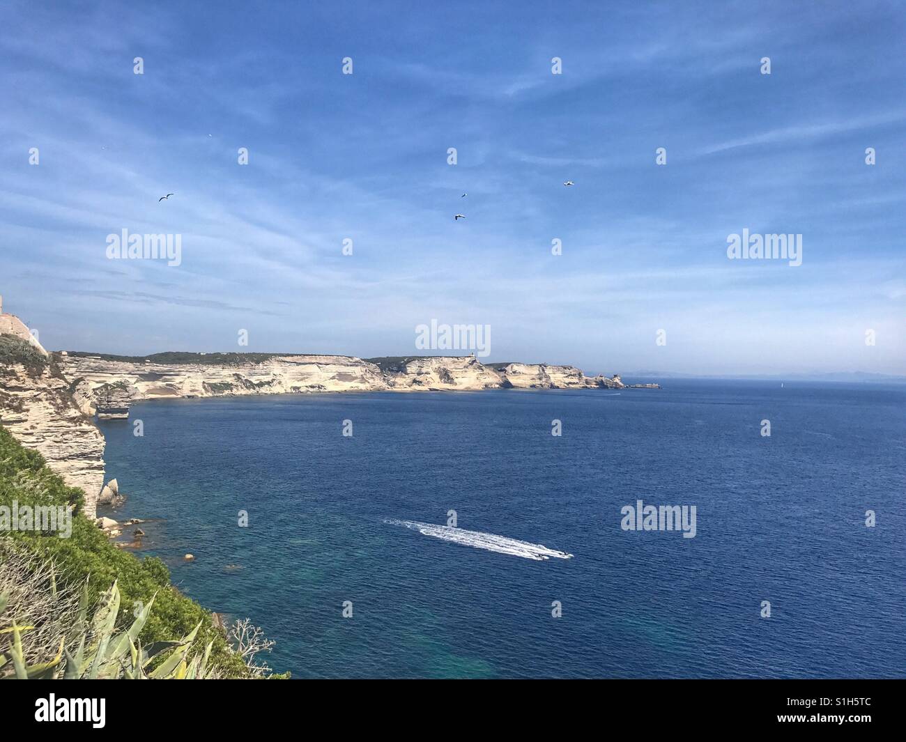Blick auf das Meer in der Nähe von Bonifacio Korsika Frankreich Stockfoto