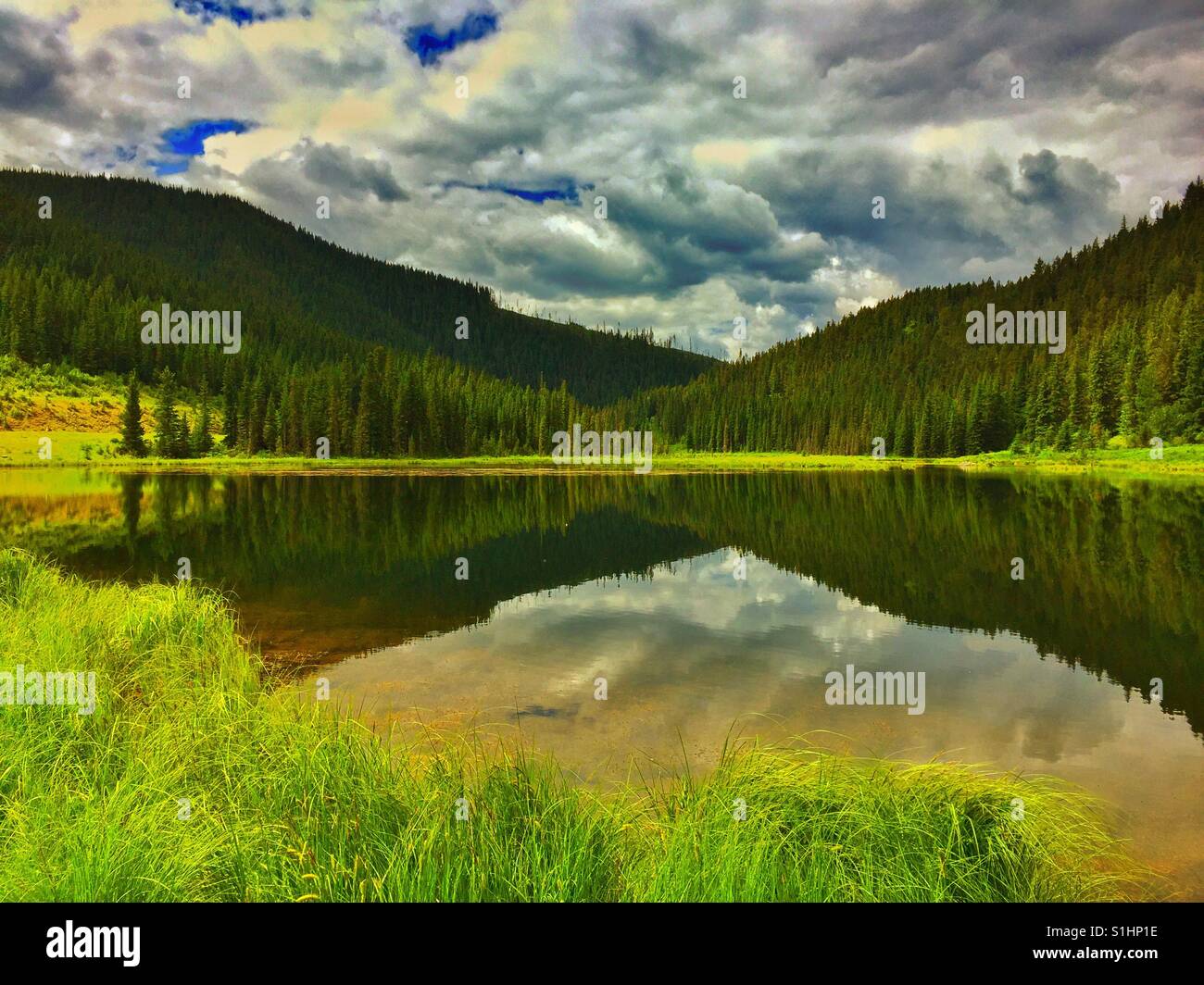 Guter Angelplatz in Kananaskis Country din den kanadischen Rocky Mountains Stockfoto