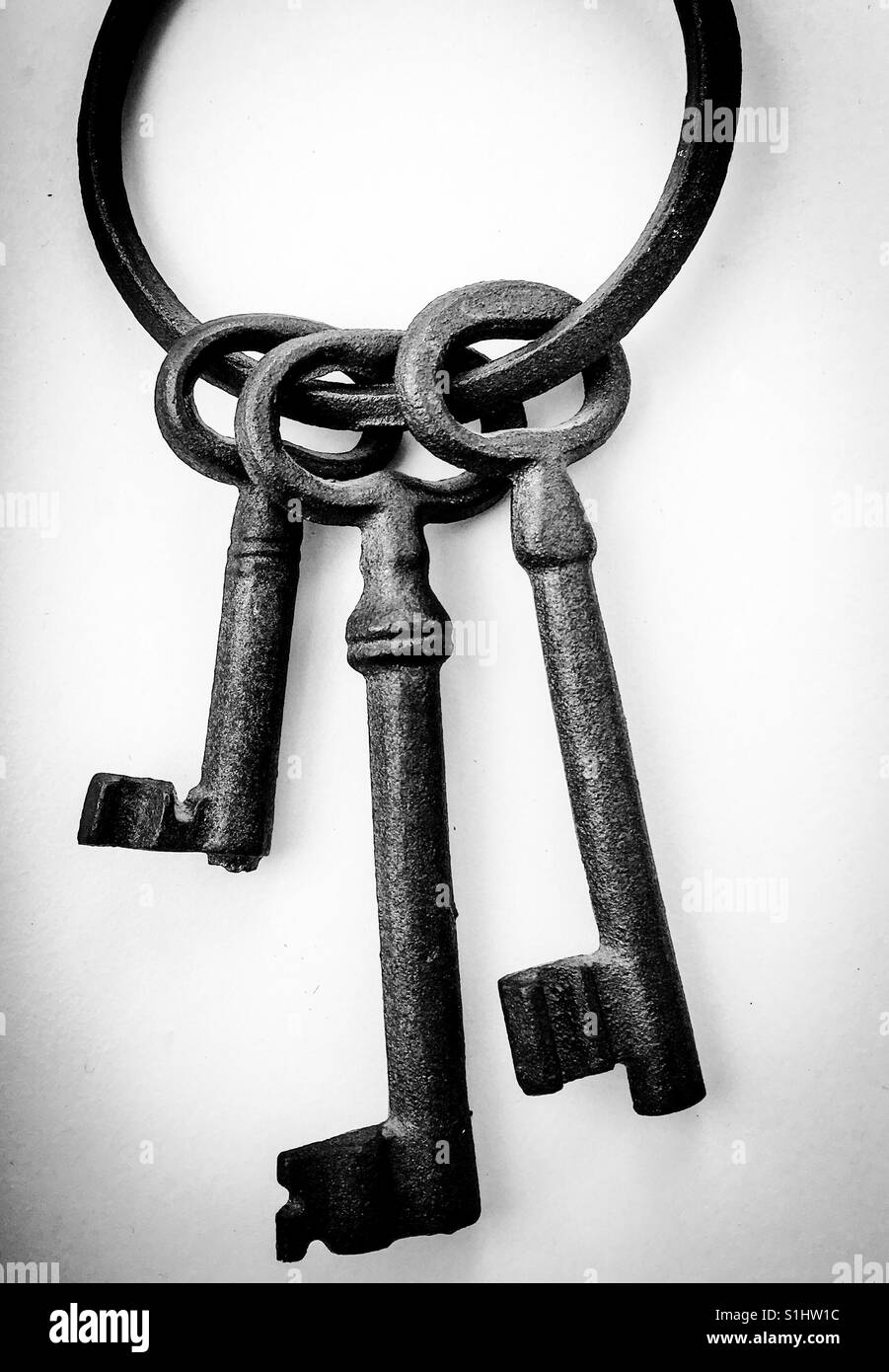 Große alte altmodische Schlüssel auf Metall Schlüsselanhänger