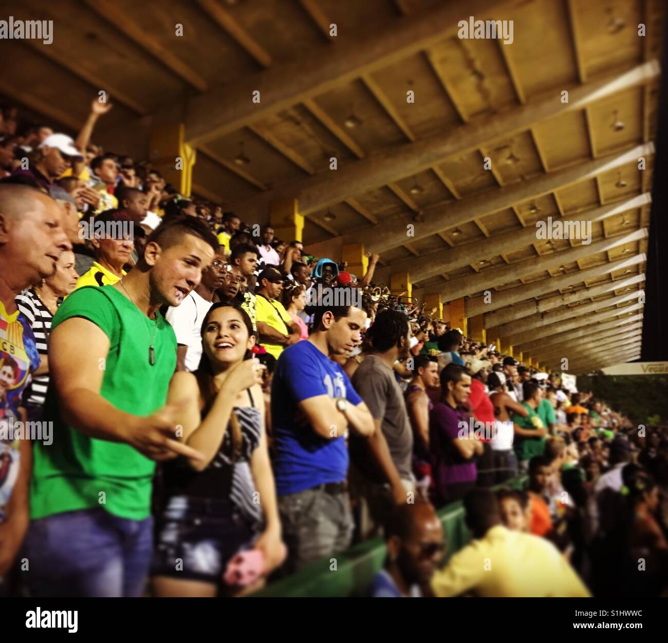 Kubaner bei einem Baseball-Spiel in Kuba Stockfoto