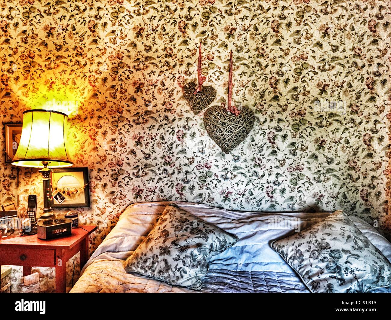 Schlafzimmer - Smartphone-aufgenommenes Stockfoto