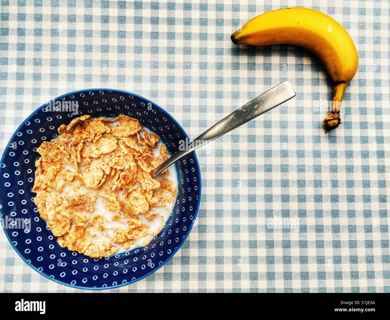 Kellogg's Special K Müsli mit Banane - Smartphone-aufgenommenes Stockfoto