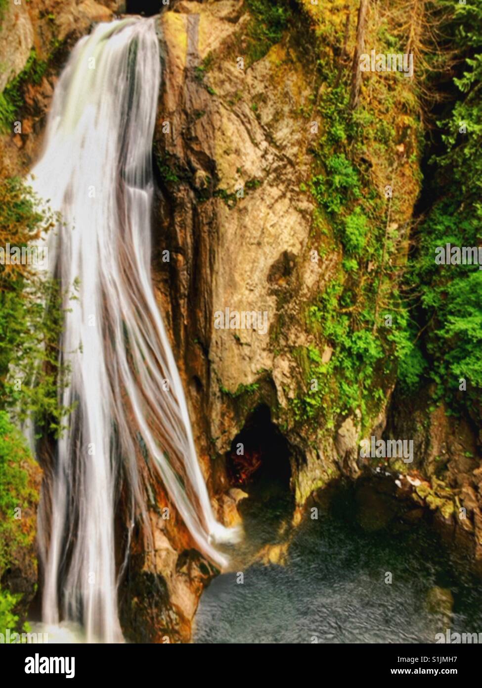 PNW Wasserfall Stockfoto