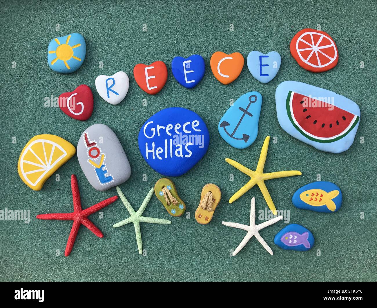 Griechenland, Hellas, Urlaub Souvenir mit farbigen Steinen Stockfoto