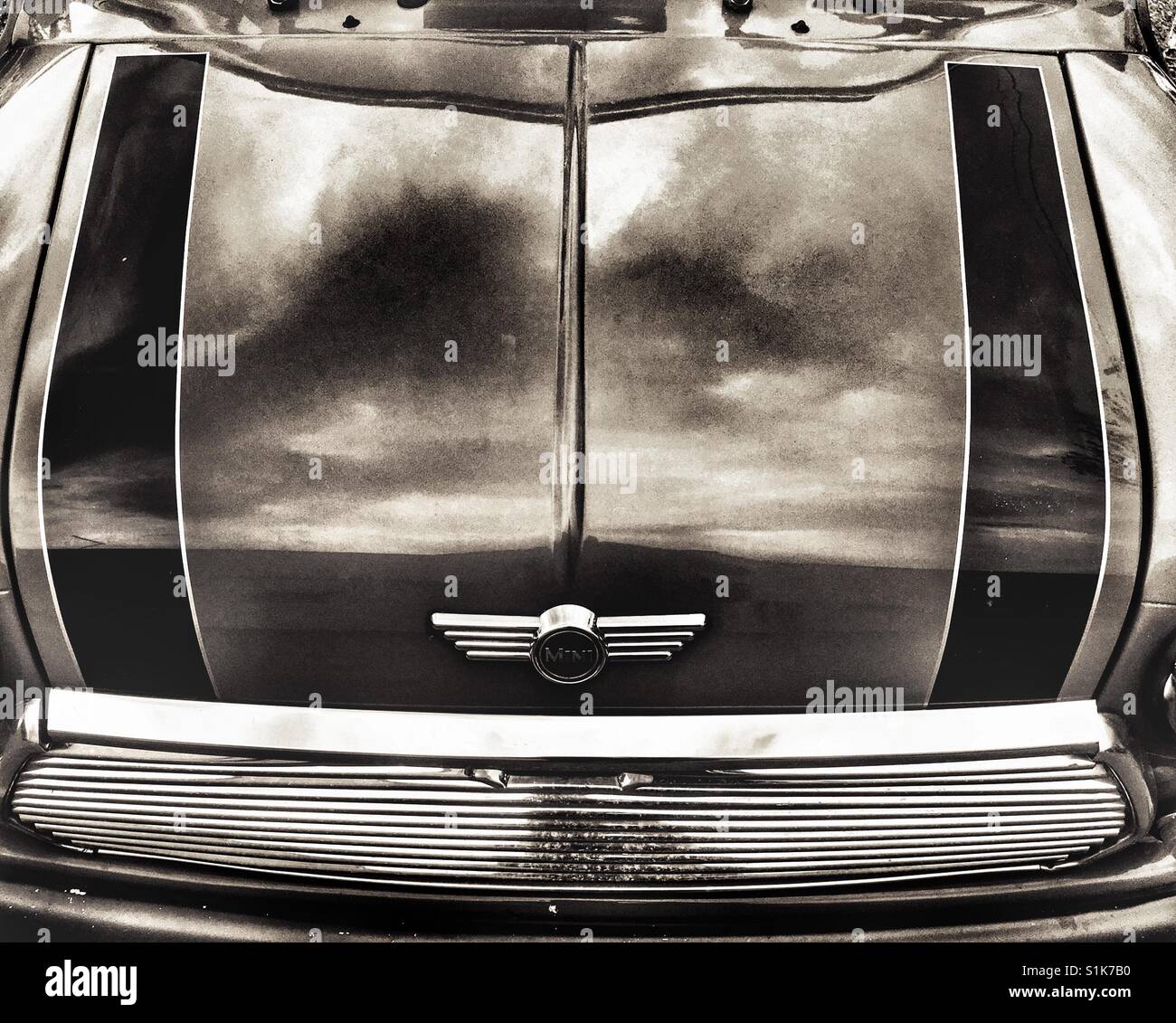 Original Mini Cooper Auto - Smartphone-aufgenommenes Stockfoto