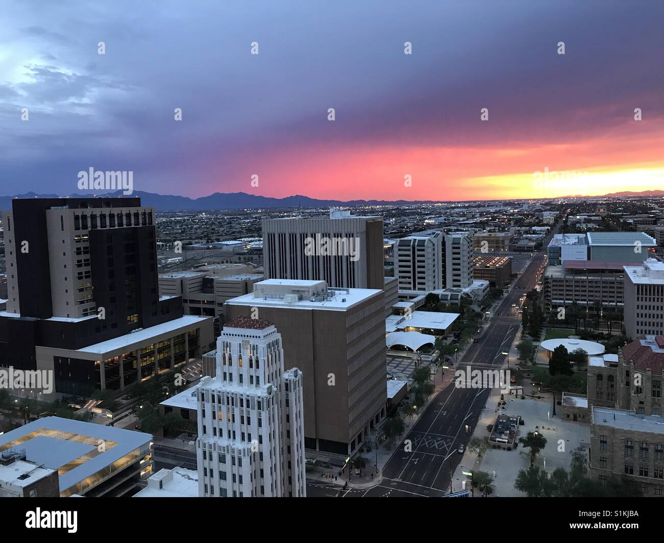 Die Innenstadt von Phoenix-Sonnenuntergang Stockfoto