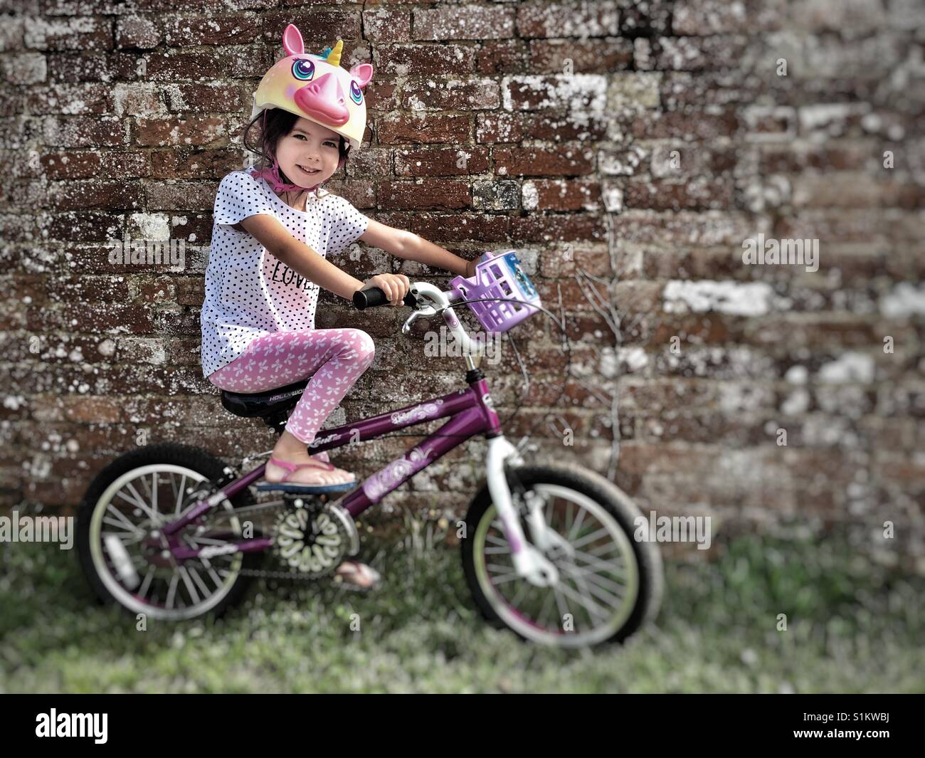 5 - Jahre alten Radfahrer - Smartphone-aufgenommenes Stockfoto