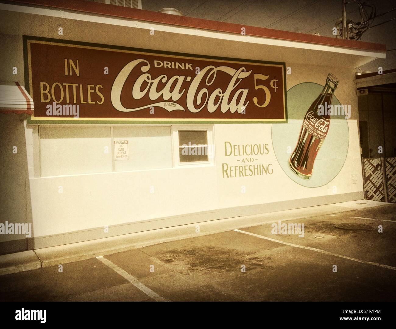 Vintage Coca Cola Malerei auf außerhalb von North Carolina Diner Stockfoto