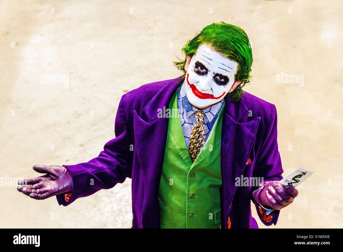 Ein Porträt der Joker aus Batman the Dark Knight Film. ein Mann, der als der Joker in einem Comic Con cosplay Event gekleidet Stockfoto