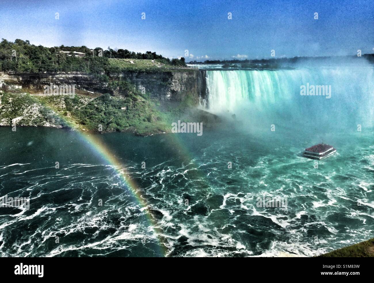 Double Rainbow at Niagara Falls. - Smartphone-aufgenommenes Stockfoto