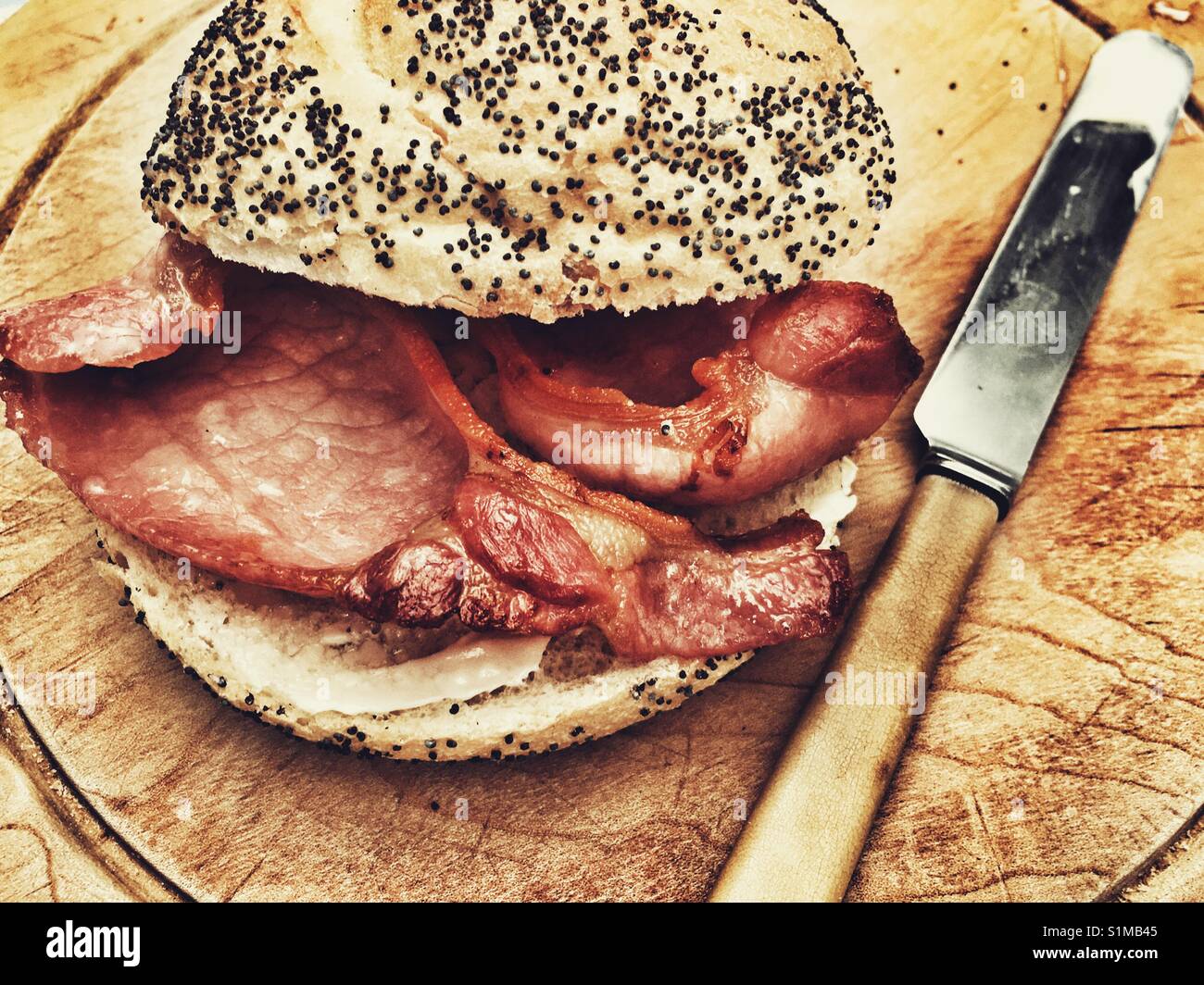 Bacon roll - Smartphone-aufgenommenes Stockfoto