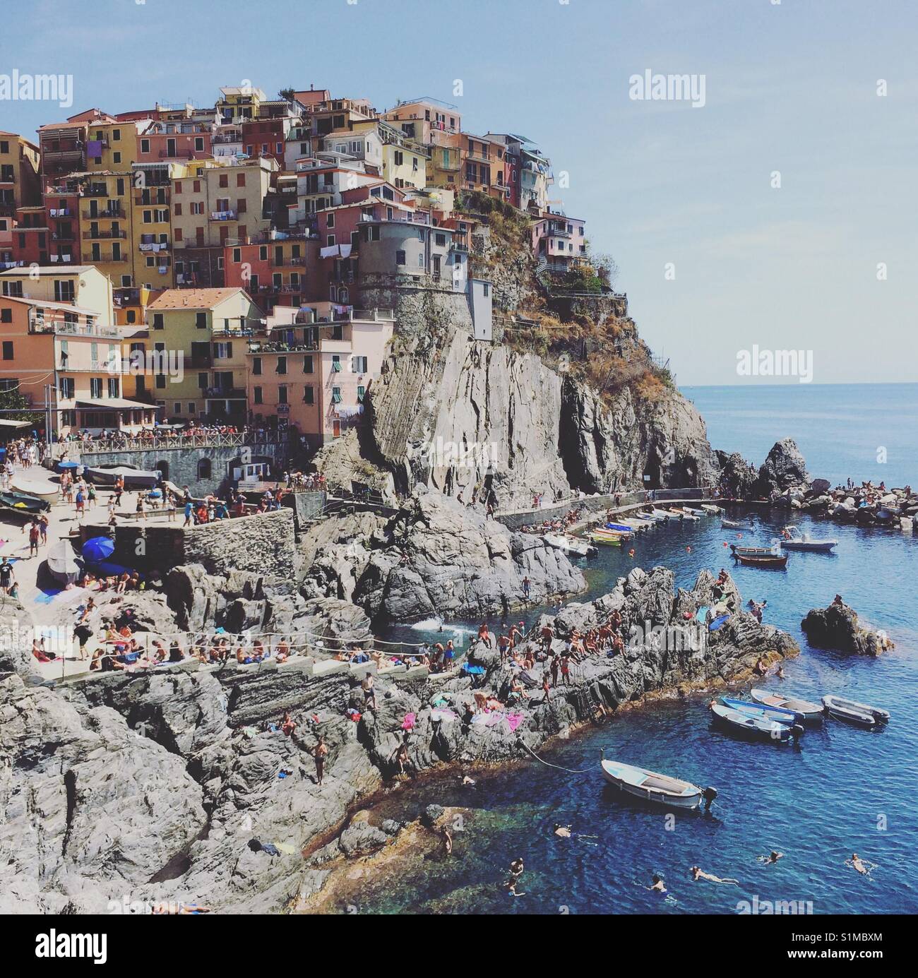 Manarola Italien einer der Cinque Terre - Smartphone-aufgenommenes Stockfoto