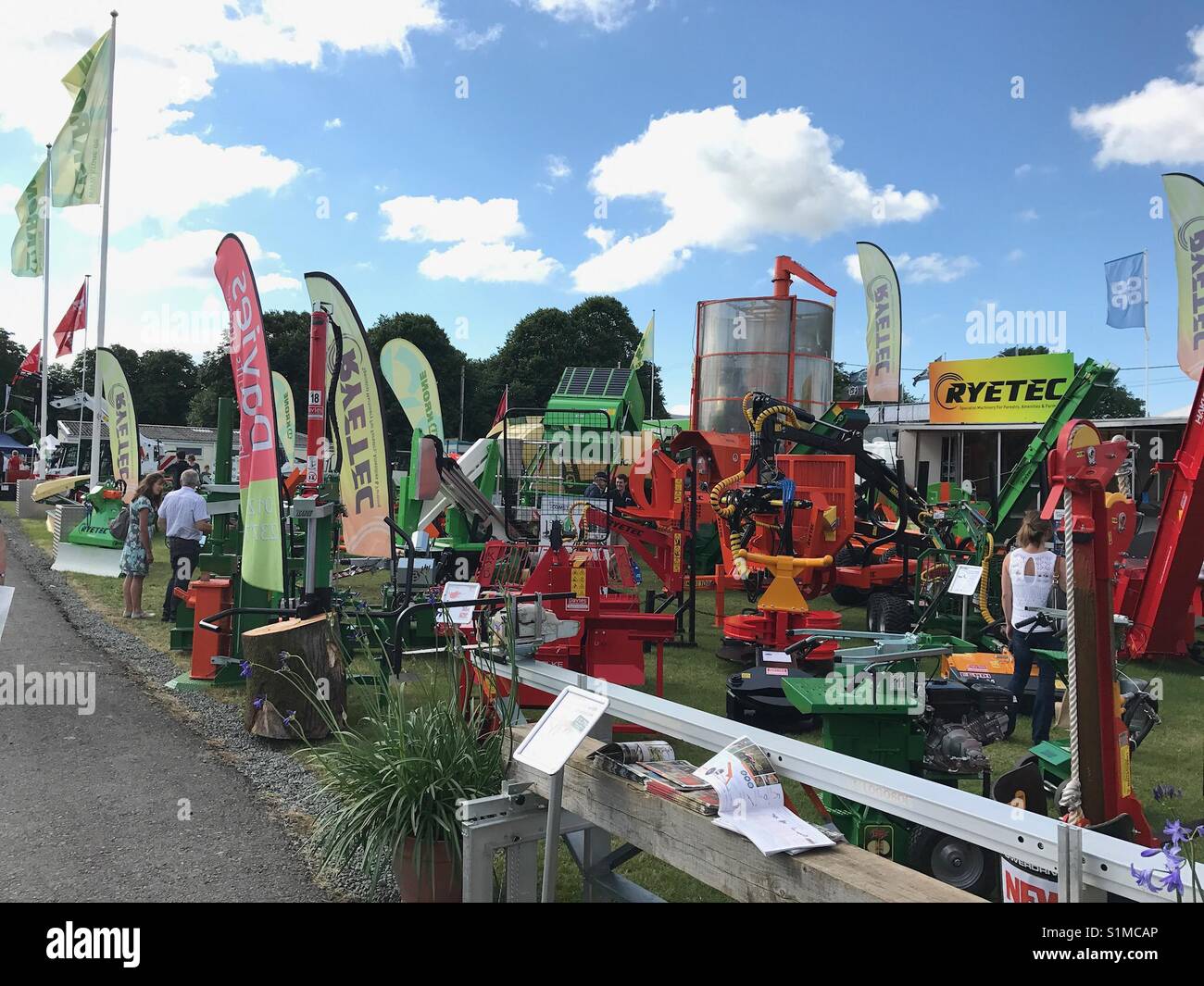 Royal Welsh zeigen, Builth Wells, Wales - August 2017: ein breites Spektrum an landwirtschaftlichen Maschinen und Geräten auf der Anzeige für den Verkauf Stockfoto