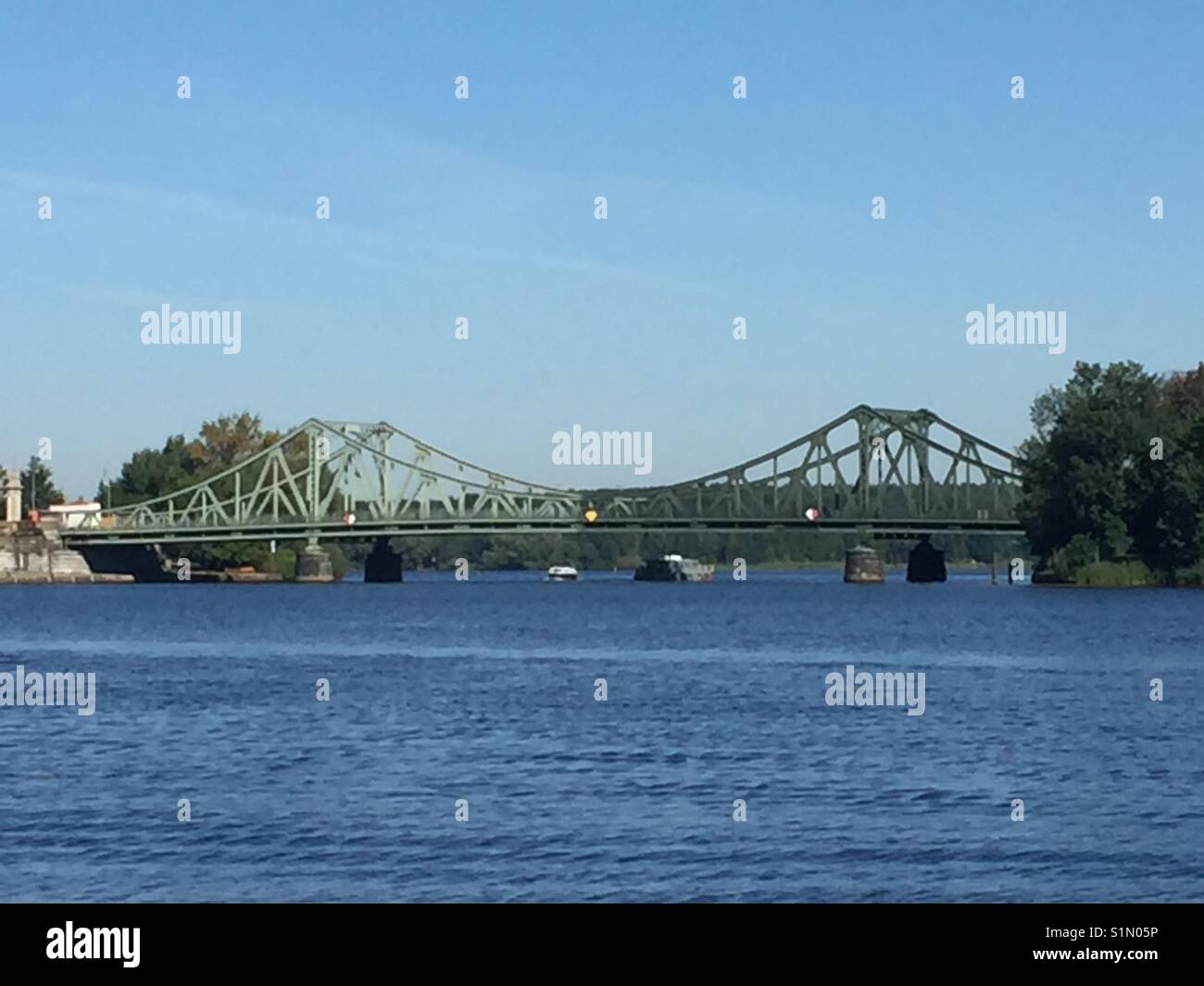 Die Glienicker Brücke zwischen Berlin und Potsdam. Kalter Krieg spy Exchange Bridge Stockfoto