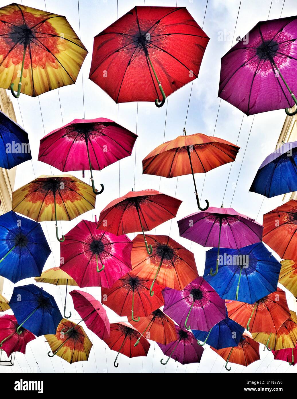 Regenschirm Straße, Southgate Einkaufszentrum, Badewanne, Großbritannien - Smartphone-aufgenommenes Stockfoto