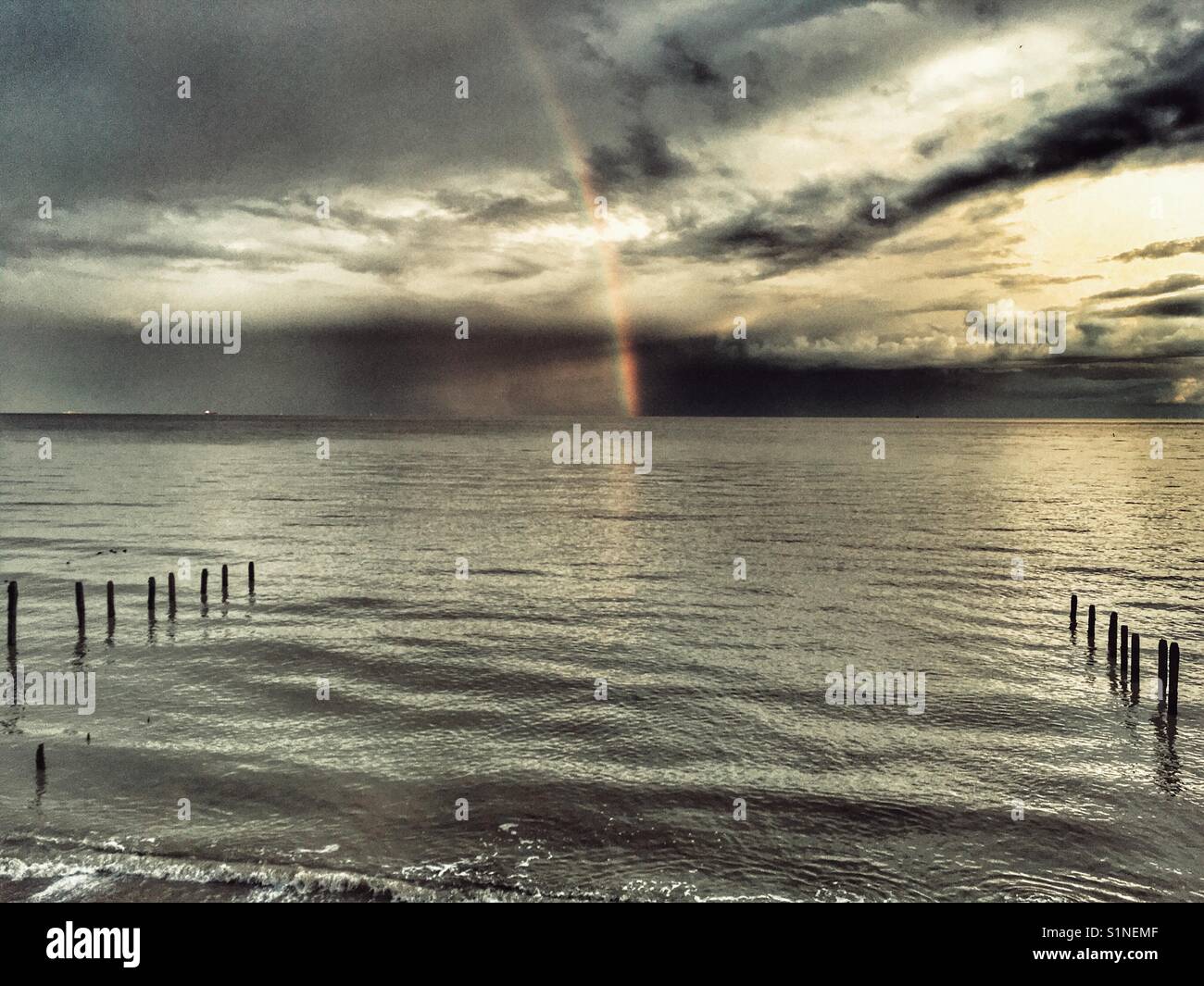Regenbogen - Smartphone-aufgenommenes Stockfoto