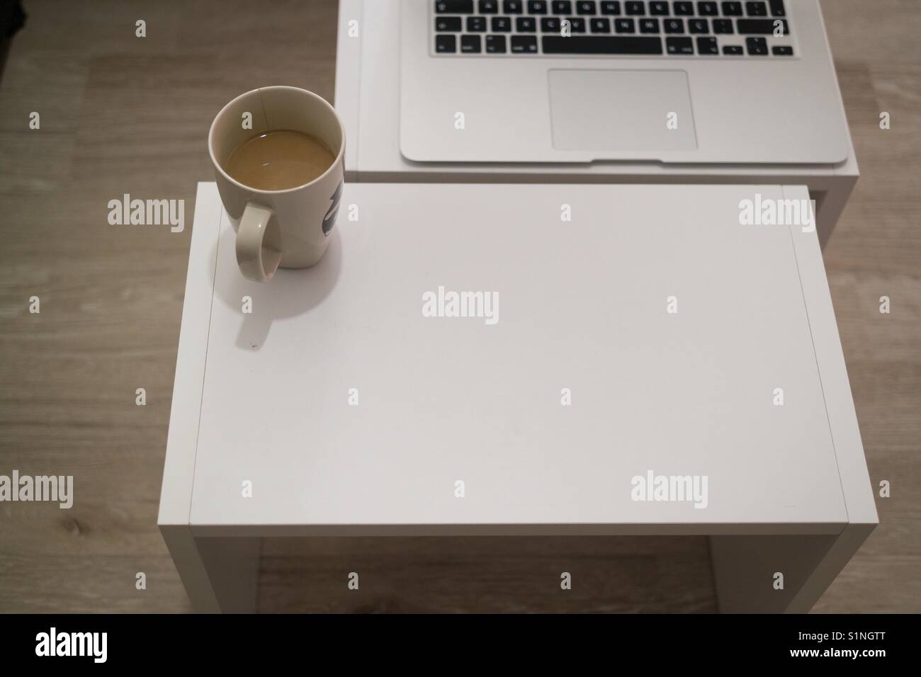 Kaffee und Arbeitszeit Stockfoto